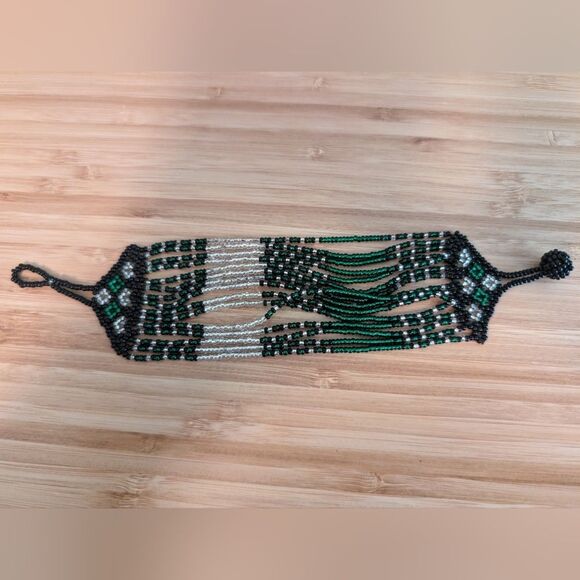 Seed Bead bracelet multi strands green black white geometric tribal - Picture 4 of 5